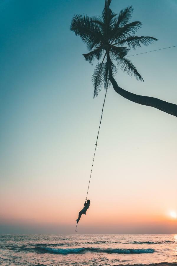הוסטל ווליגאמה Layback Boutique Surf & Yoga Camp Sri Lanka מראה חיצוני תמונה
